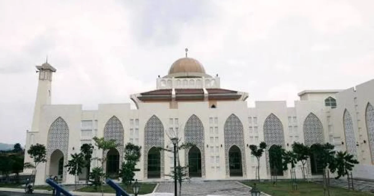 Masjid Bandar Tun Hussein Onn