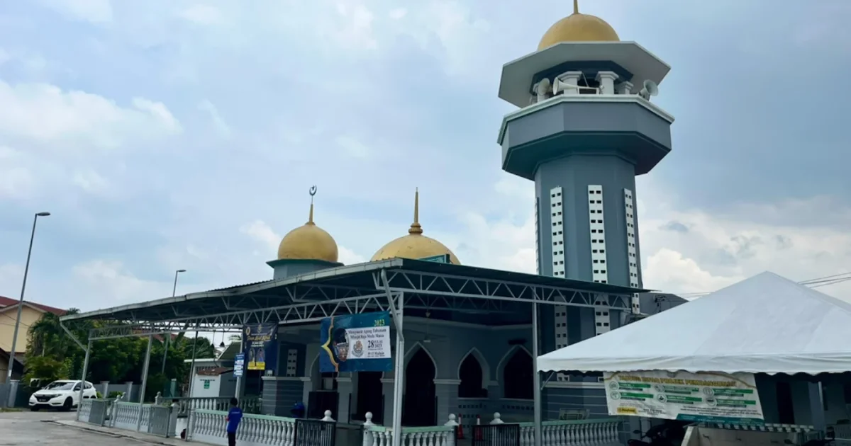 Raja Muda Musa Mosque Semenyih